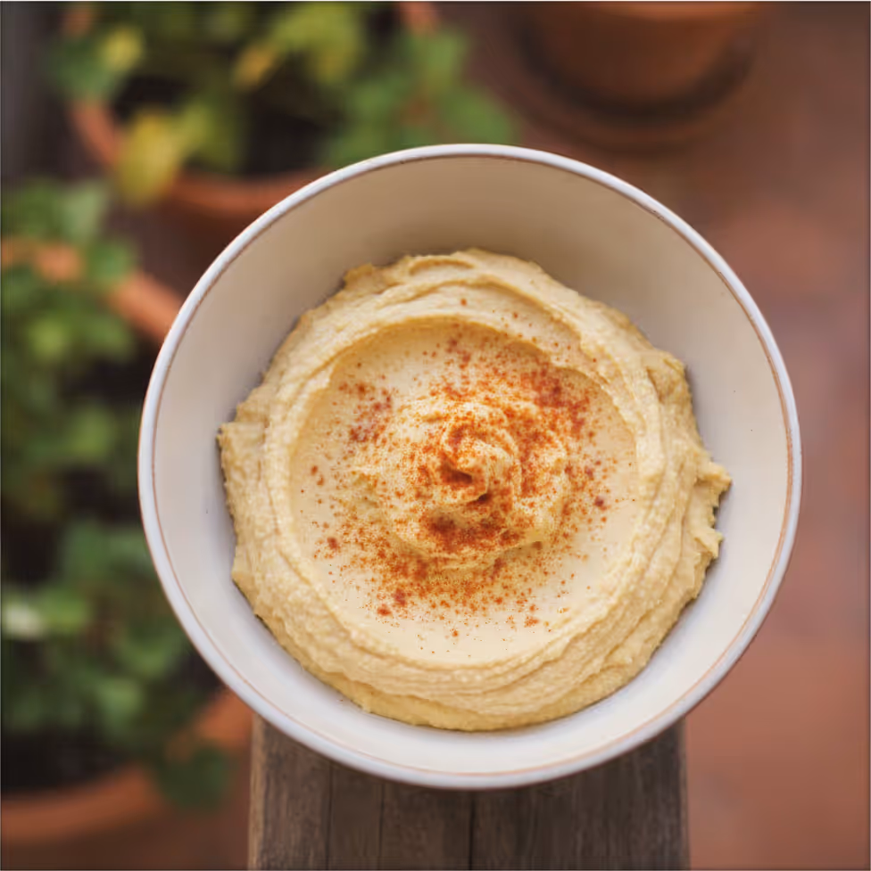 Hummus, fertig angerichtet